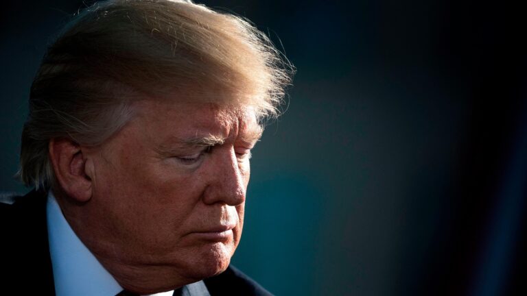 Sörétes puskával próbált Trump közelébe jutni egy férfi Floridában, lelőtték