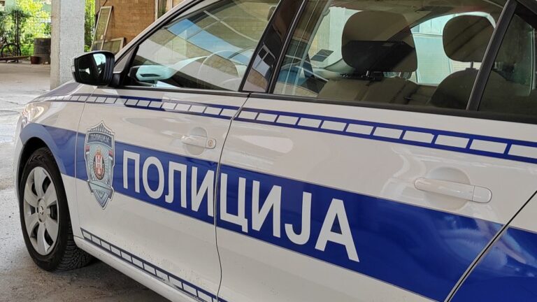 Késsel támadtak egy 15 éves fiúra Újvidéken