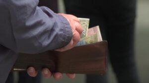 Már több mint egymillióan jelentkeztek a 6000 dináros állami támogatásra