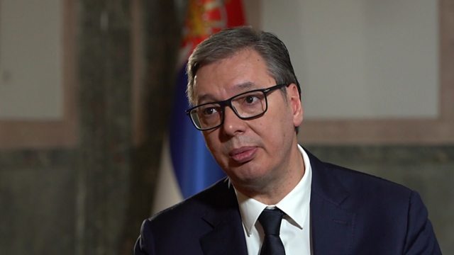 Vučić: Az állam nyitott a párbeszédre a határátkelőket blokkoló fuvarozókkal