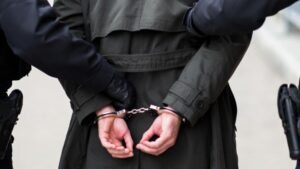 Nemi szervét fogdosta gyermekek jelenlétében egy férfi Újbelgrádban, elkapták a rendőrök