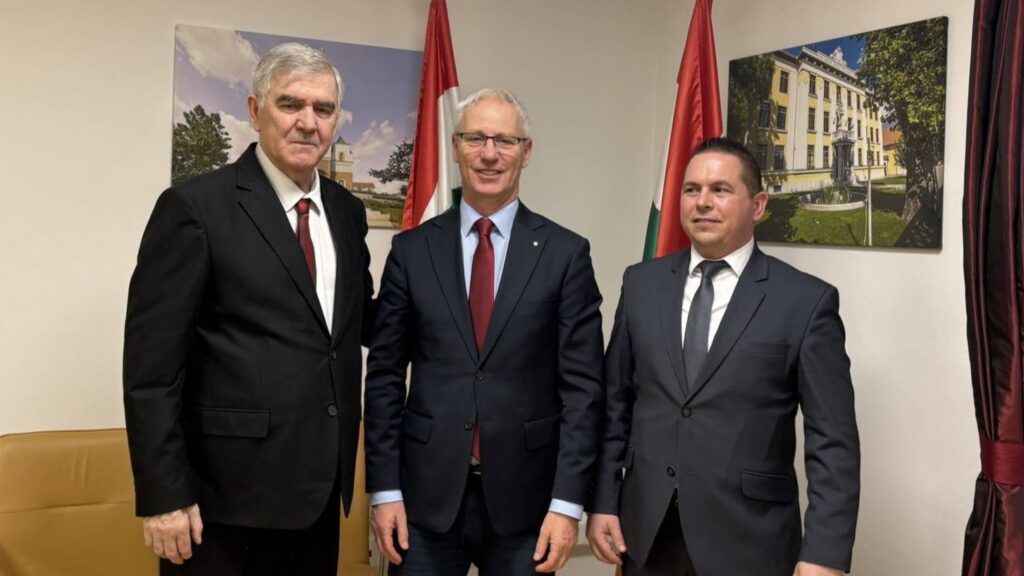 Beriša szerint Szerbia és Magyarország példát mutat kisebbségvédelemben