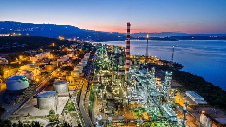 A balkáni üzemanyagpiacra is hatással lehet a fiumei finomító fejlesztése