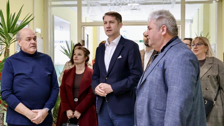 Dr. Pásztor Bálint: Iskoláink számíthatnak ránk!