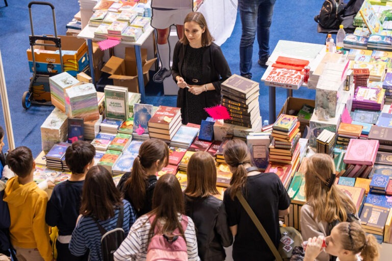 Rekordszámú kiállítóval nyílt meg a szarajevói nemzetközi könyvvásár