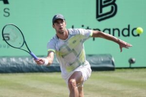 Győzelemmel kezdte Györe László a wimbledoni selejtezőt