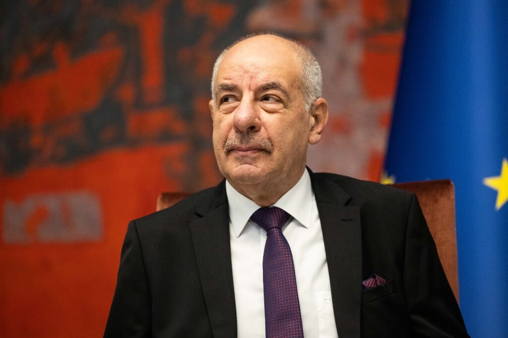 Magyar államfő: Történelmünk, közös értékeink összefűznek bennünket, magyarokat határainkon innen és túl