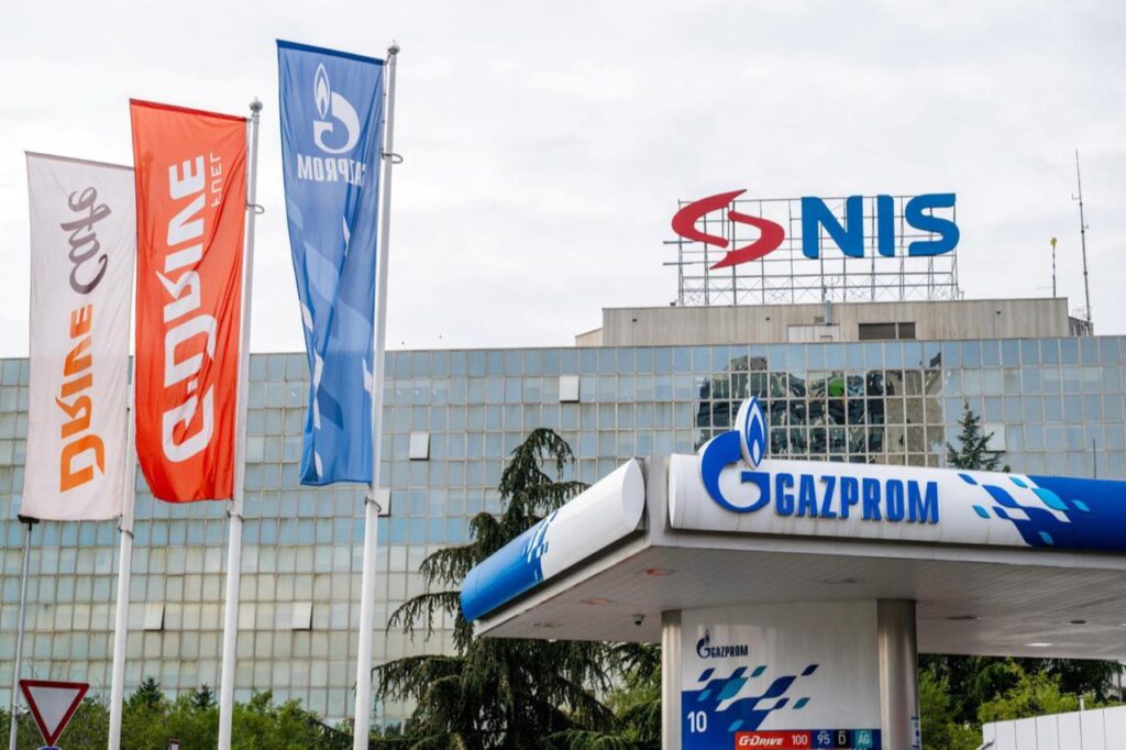 Szeptember végéig meghosszabbították a NIS működési engedélyét