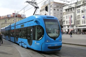 Harmadik napja sztrájkolnak Zágrábban, leállt a tömegközlekedés és gyűlik a szemét