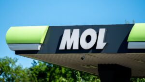 Újabb engedélyt kapott a Mol, október 30-áig folytathatja a tárgyalásokat a NIS-ről